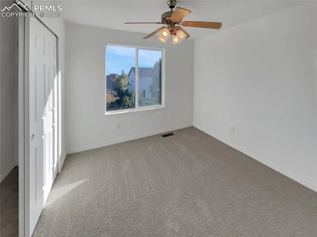 a view of a window in a room