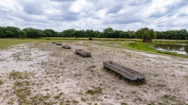 $5,275,000 | 3814 County Road 19, Hallettsville, TX 77964