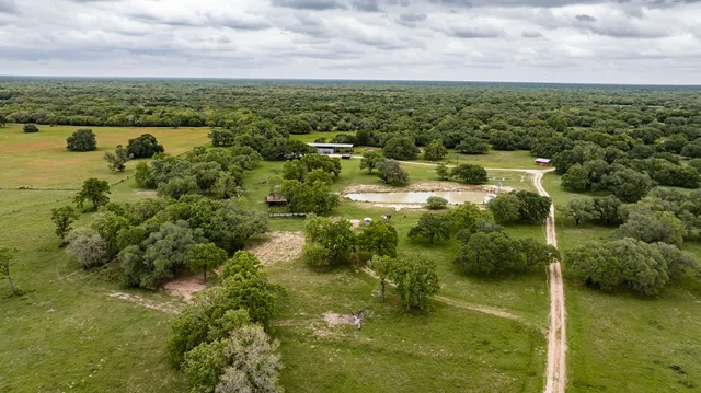 $5,275,000 | 3814 County Road 19, Hallettsville, TX 77964