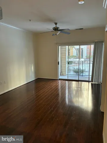 $310,000 | 12909 Centre Park Circle, Unit 102, Herndon, VA 20171