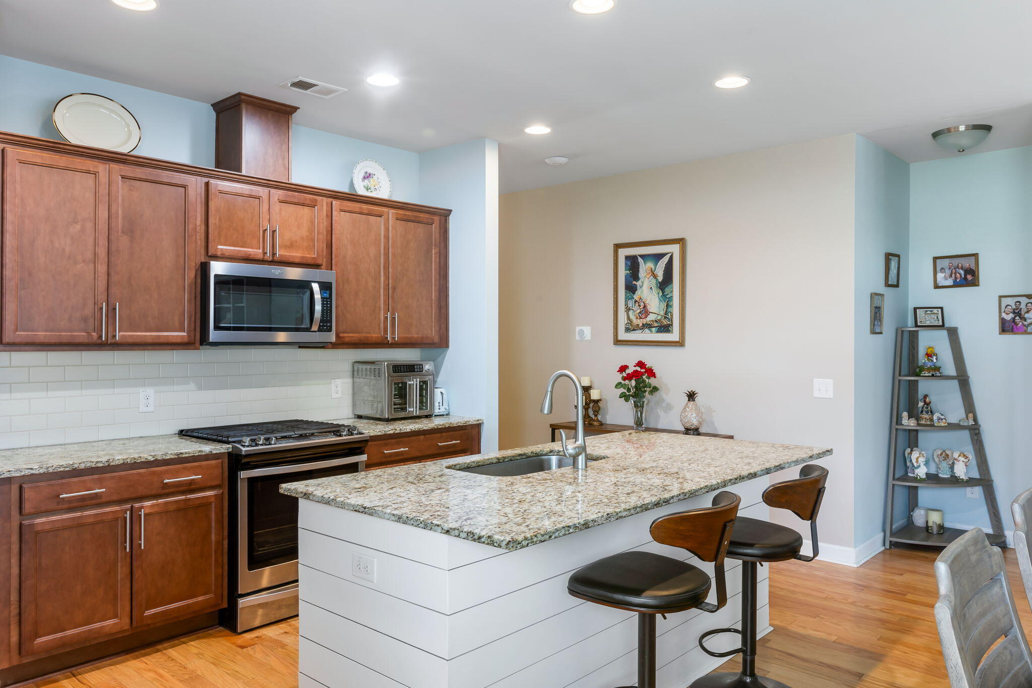 1607 Shady Pine Road Charleston, SC 29414 - Photo 4 of 27 Gallery Image 4