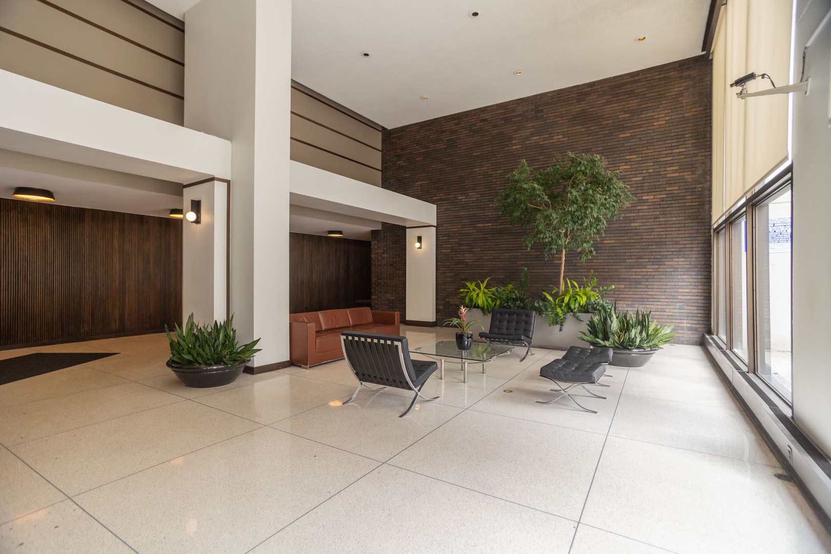 5455 North Sheridan Road, Unit 2511 Chicago, IL 60640 - Photo 2 of 17