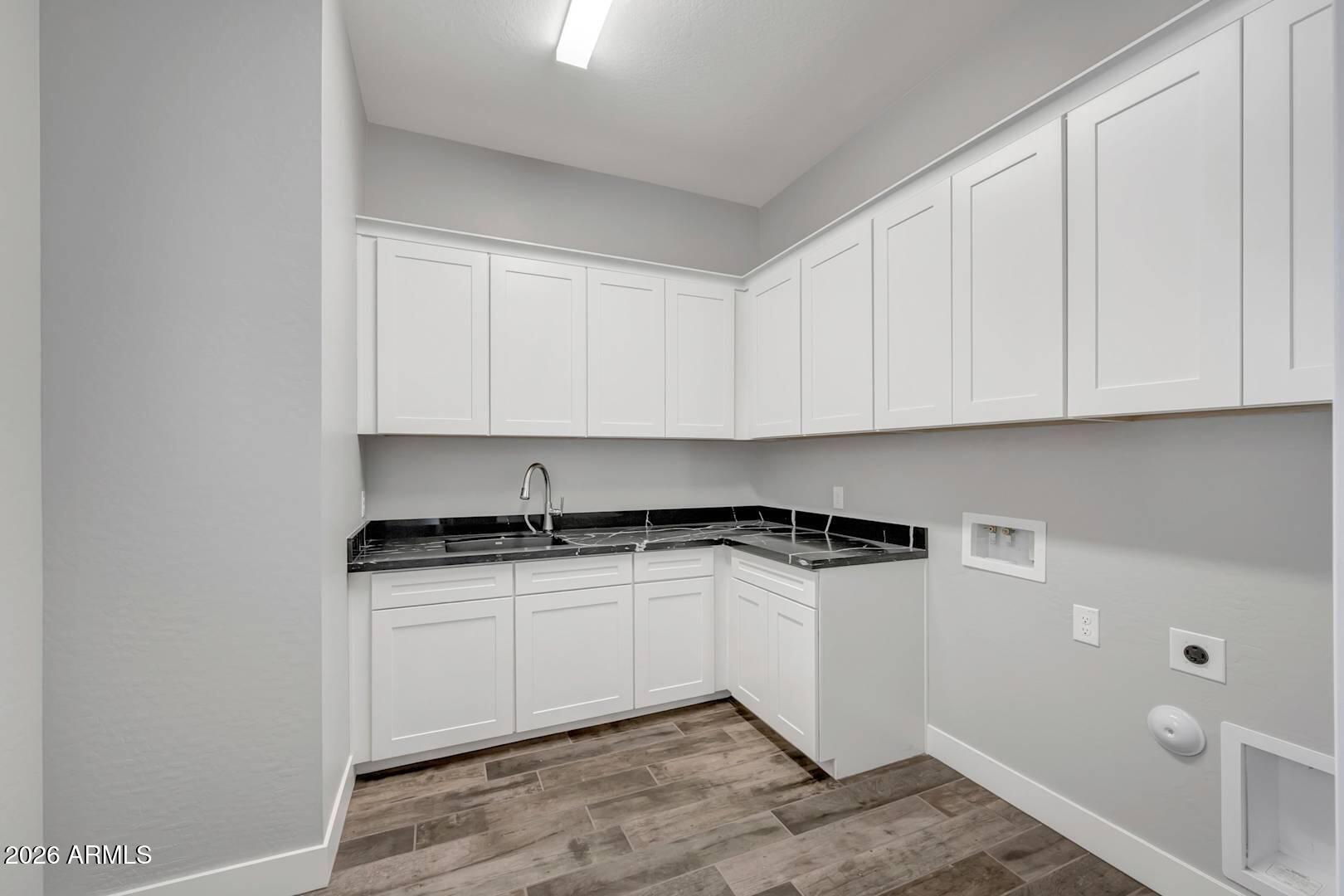 698 Ridge Road Apache Junction, AZ 85120 - Photo 31 of 34 AZ_BlossomRock_Mojave_HS-528_698-WRIDGER