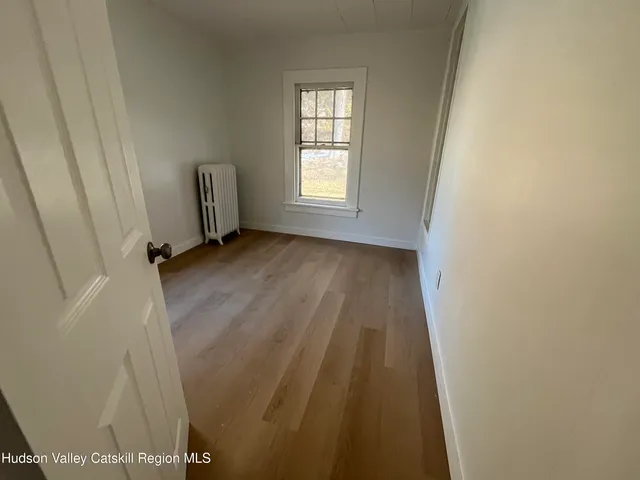 $2,700 | 2694 Highway 9W, Saugerties, NY 12477