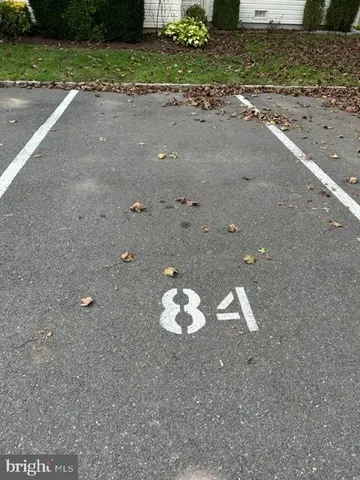 $2,350 | 12 Z Avon Drive, Hightstown, NJ 08520