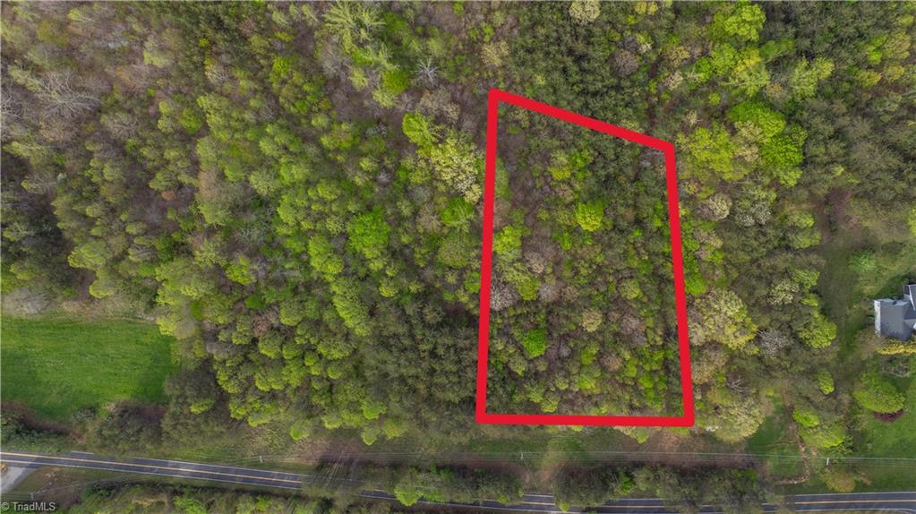 1095 Smith Road Stoneville, NC 27048 - Photo 2 of 8