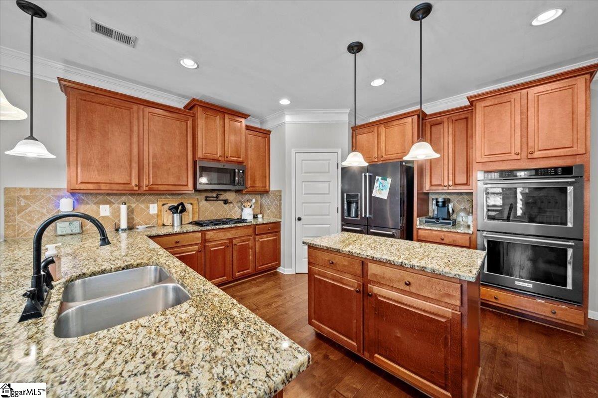 100 Onslow Court Simpsonville, SC 29680 - Photo 9 of 36