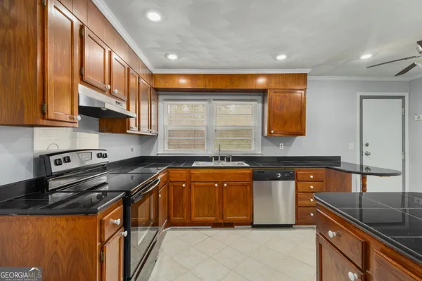 $1,850 | 1496 Wesleyan Drive, Macon, GA 31210