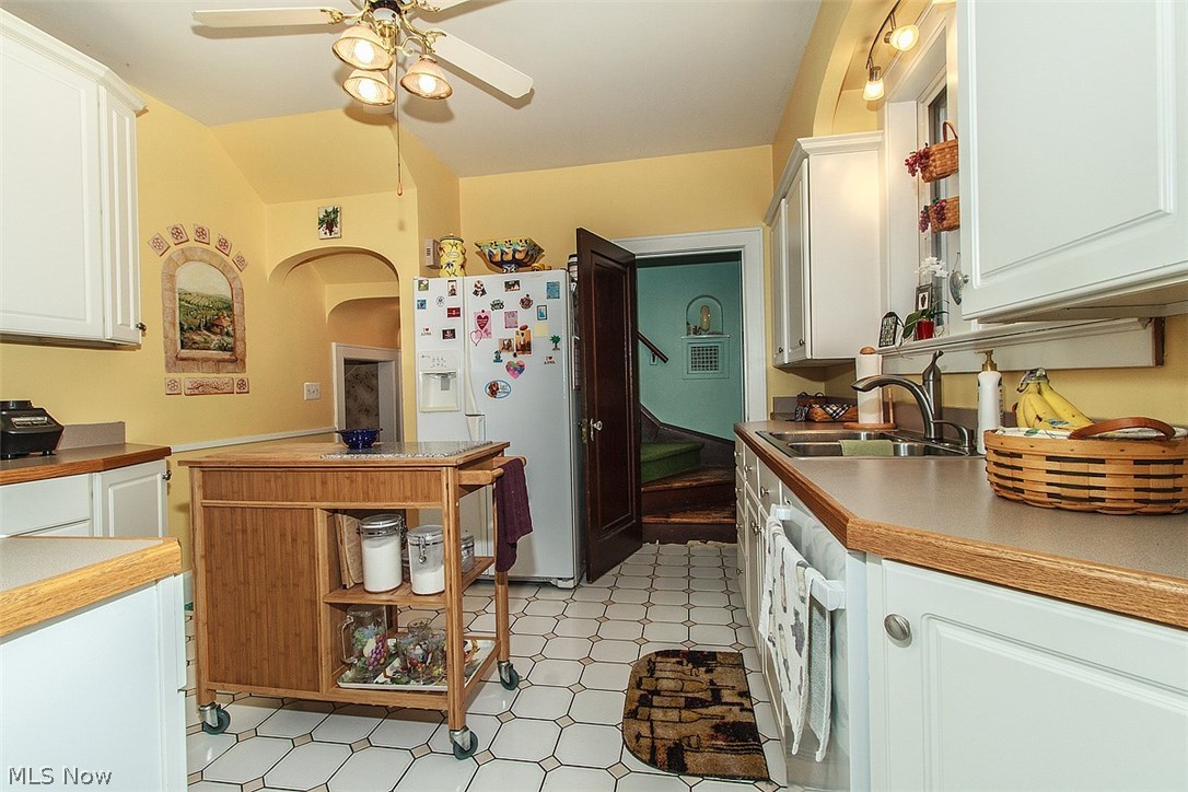 27 Oakmont Road Wheeling, WV 26003 - Photo 13 of 25