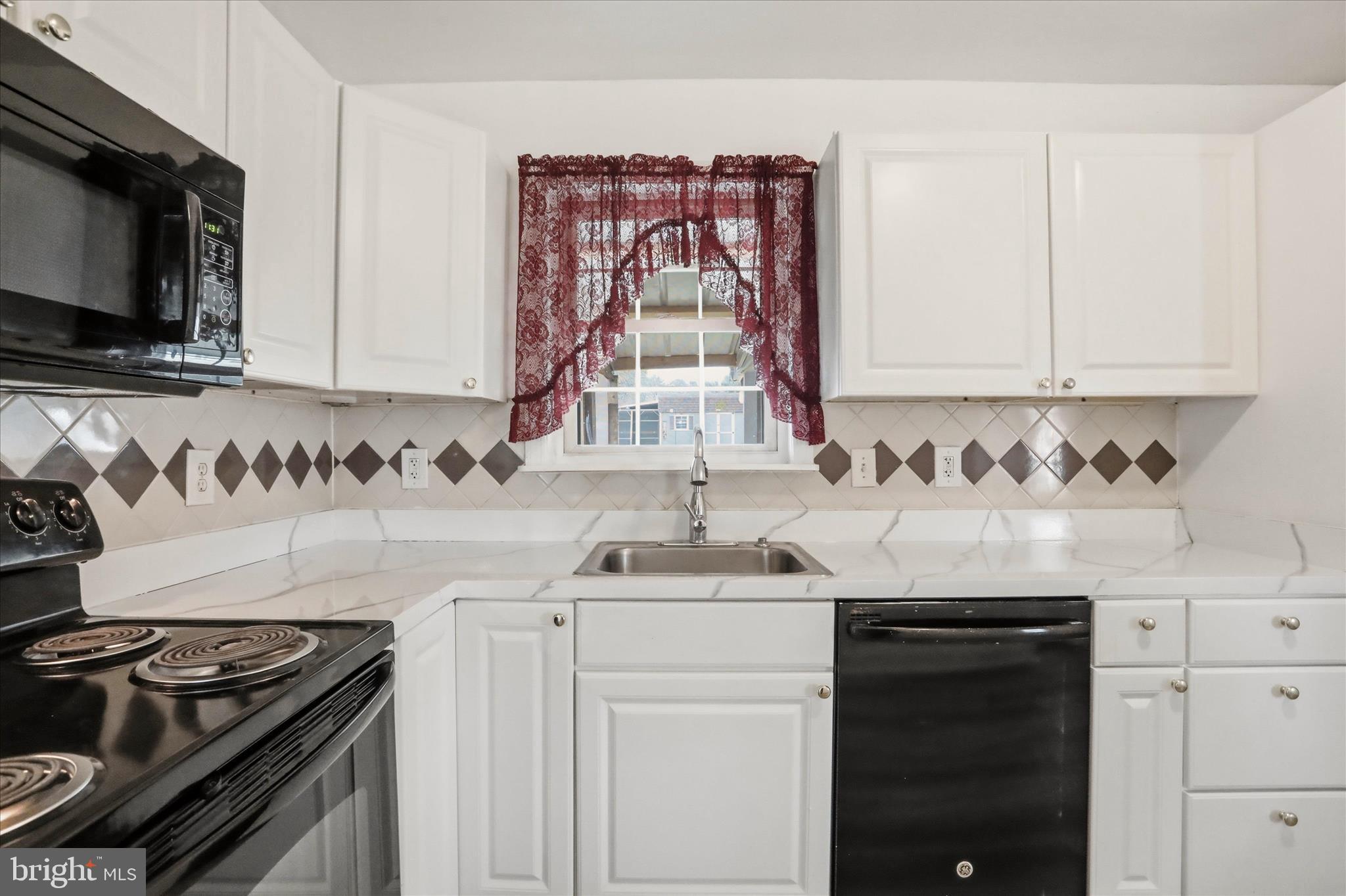 217 Nottingham Road Hagerstown, MD 21740 - Photo 11 of 30