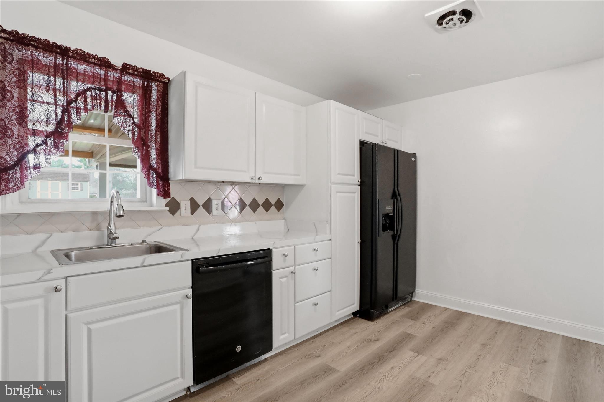 217 Nottingham Road Hagerstown, MD 21740 - Photo 9 of 30