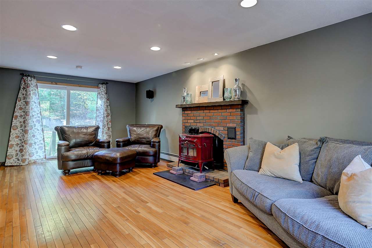 93 Kilrea Road Derry, NH 03038 - Photo 3 of 27