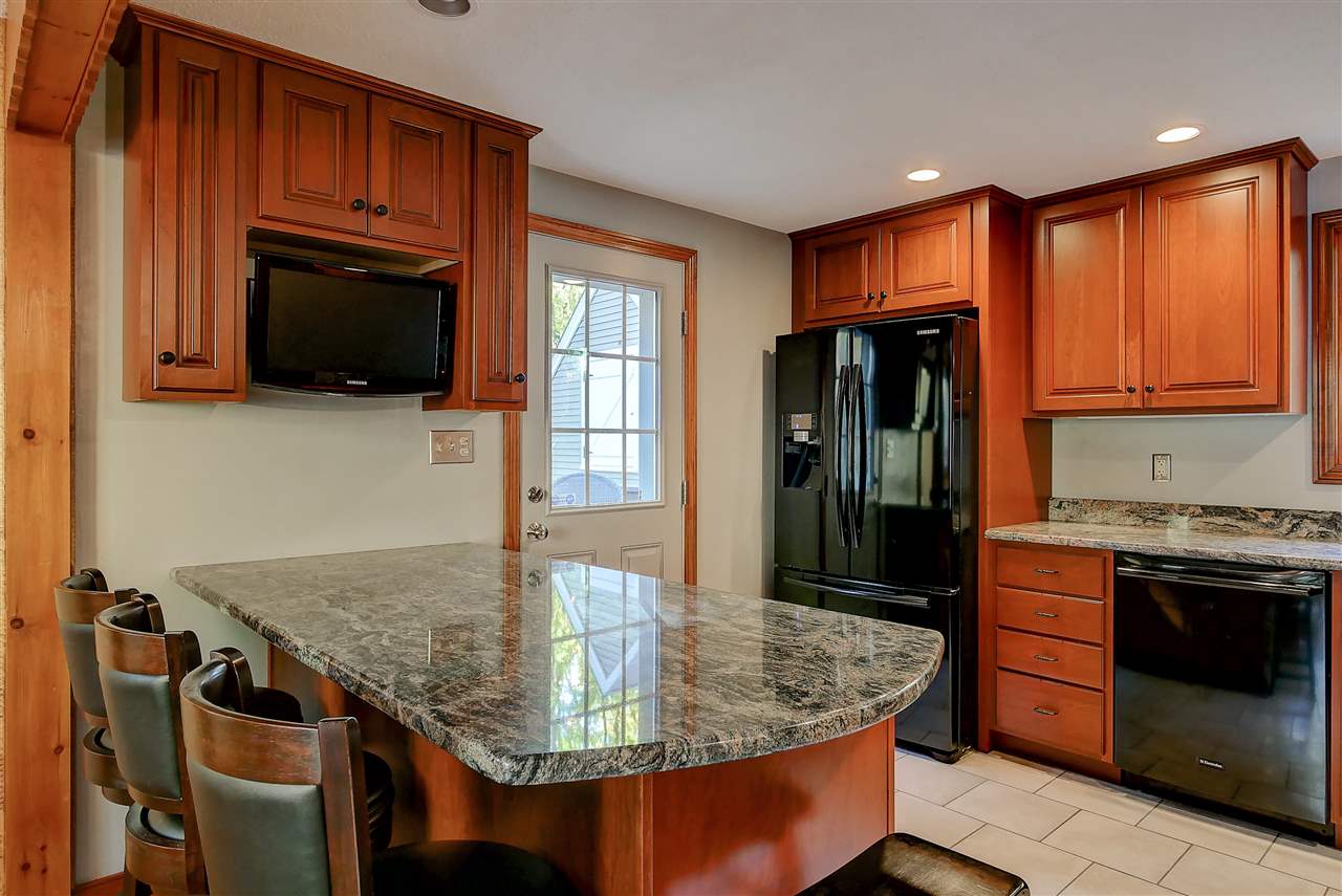 93 Kilrea Road Derry, NH 03038 - Photo 8 of 27