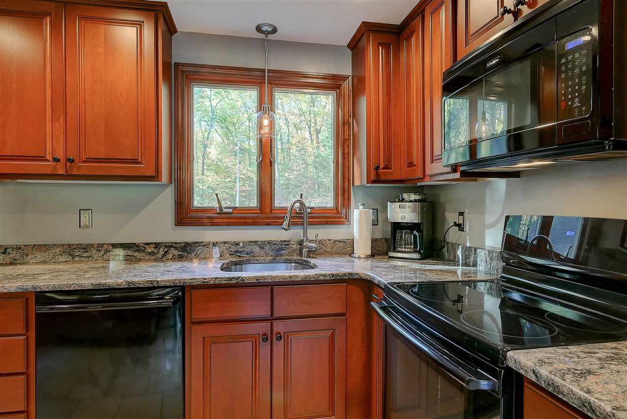 93 Kilrea Road Derry, NH 03038 - Photo 10 of 27