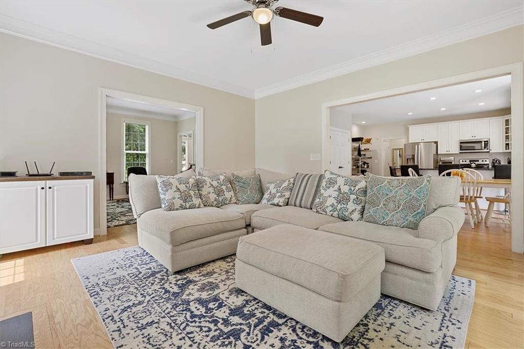 3892 Waterview Road High Point, NC 27265 - Photo 12 of 36 Gallery Image 12