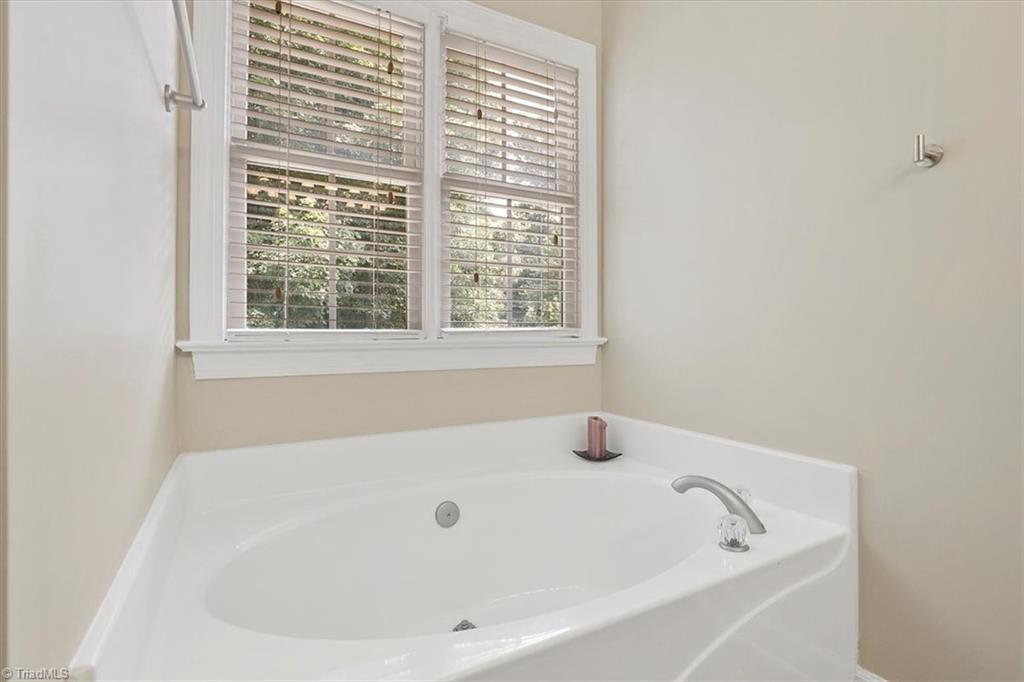 3892 Waterview Road High Point, NC 27265 - Photo 22 of 36 Gallery Image 22