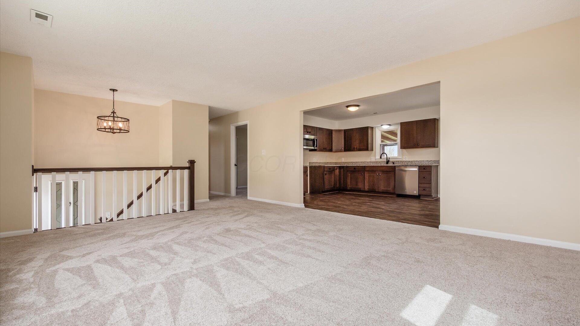 2090 Crumley Road Southwest Lancaster, OH 43130 - Photo 7 of 48 07