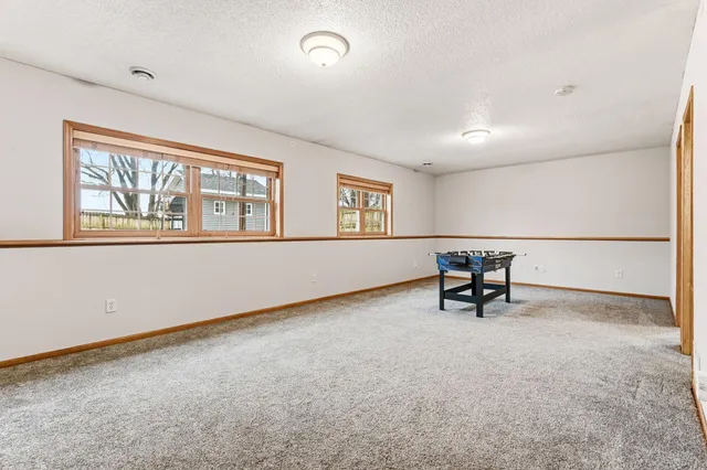 $414,998 | 2106 Sunny View Lane, Northfield, MN 55057