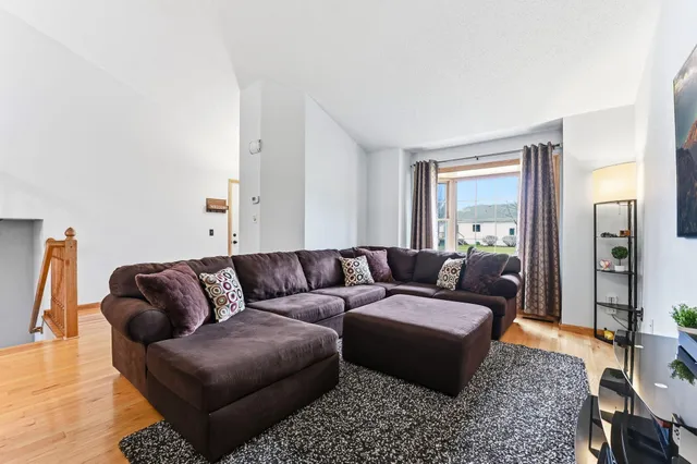 $414,998 | 2106 Sunny View Lane, Northfield, MN 55057