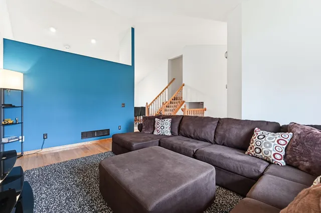 $414,998 | 2106 Sunny View Lane, Northfield, MN 55057