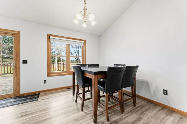 $414,998 | 2106 Sunny View Lane, Northfield, MN 55057