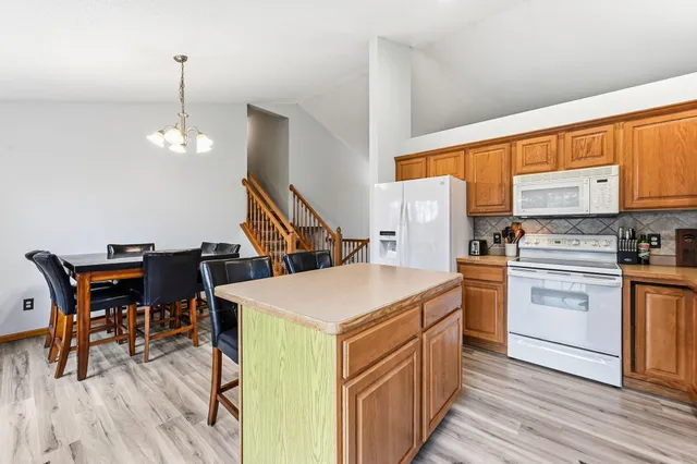 $414,998 | 2106 Sunny View Lane, Northfield, MN 55057