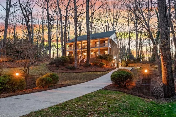 $699,900 | 3829 Tangle Oak Drive, Clemmons, NC 27012