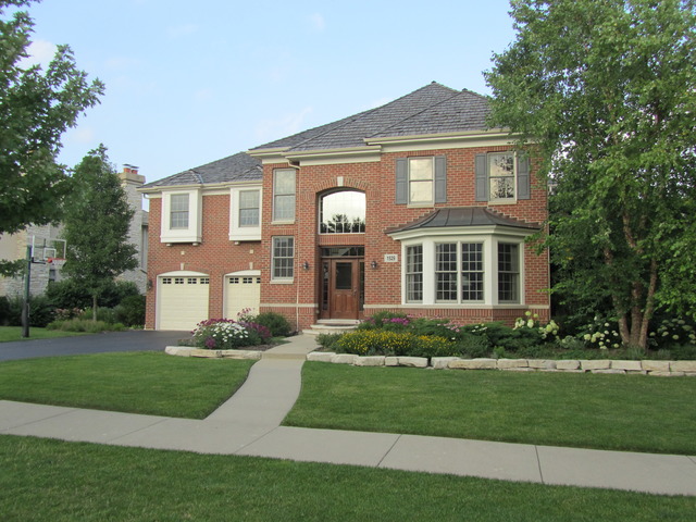 1529 Kittyhawk Lane Glenview, IL 60026 - Photo 1 of 25