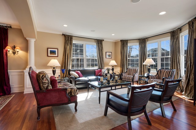 1529 Kittyhawk Lane Glenview, IL 60026 - Photo 3 of 25