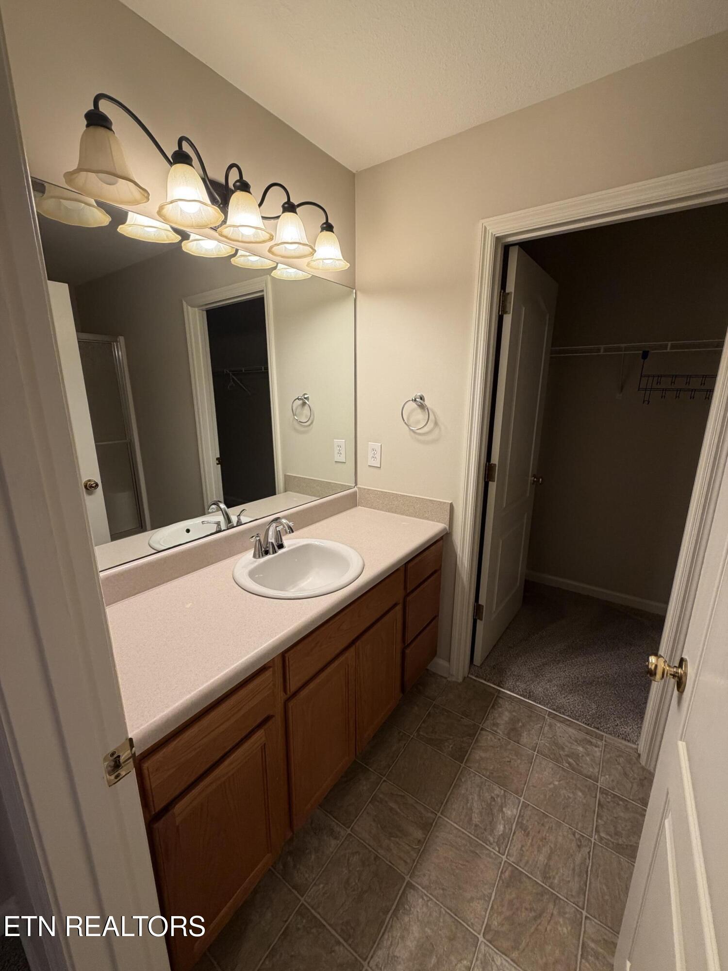 3707 Sean Grove Way Knoxville, TN 37921 - Photo 14 of 20 67BAFFF1-C051-46F4-9F46-395D7F23D370