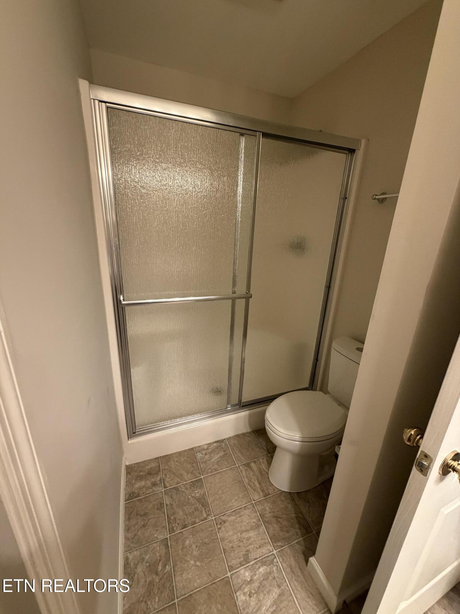 3707 Sean Grove Way Knoxville, TN 37921 - Photo 9 of 20 74AFC694-6C08-4F16-B032-3DAED29F89AF