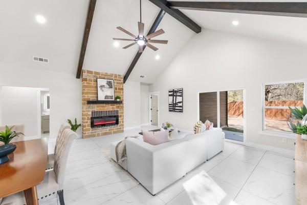 508 Luzon Street Tool, TX 75143 - Photo 14 of 40 a living room with furniture and a flat screen tv