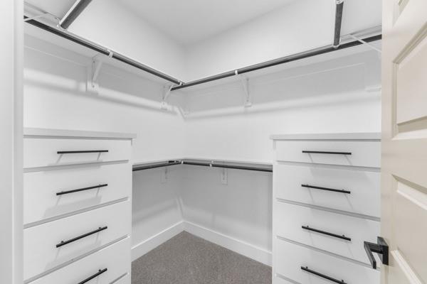 508 Luzon Street Tool, TX 75143 - Photo 21 of 40 a view of walk in closet