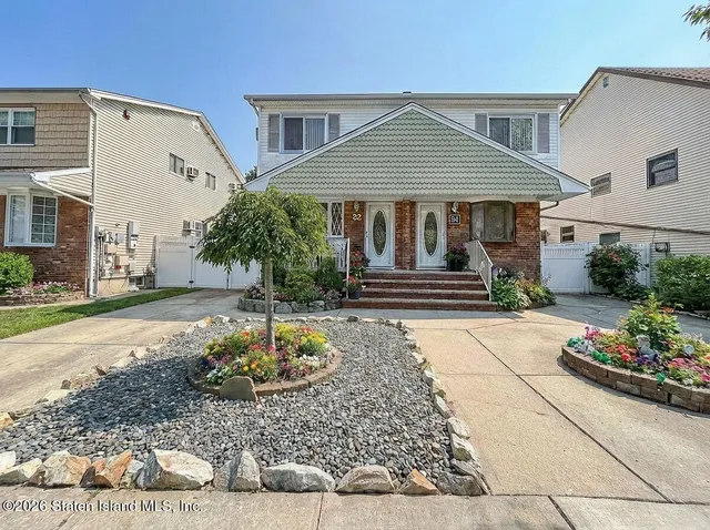 $629,000 | 32 Von Braun Avenue | Greenridge