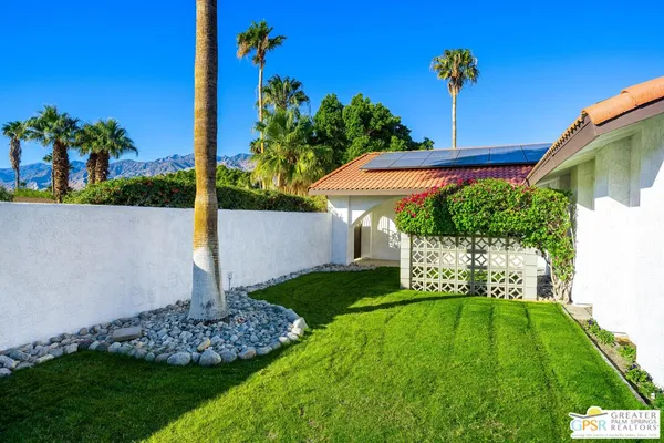 $4,700 | 2750 East Vincentia Road, Palm Springs, CA 92262