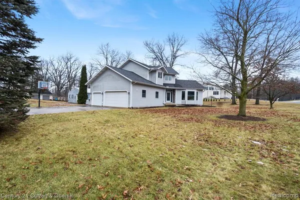 $415,000 | 7151 Bayview Road, Jackson, MI 49201