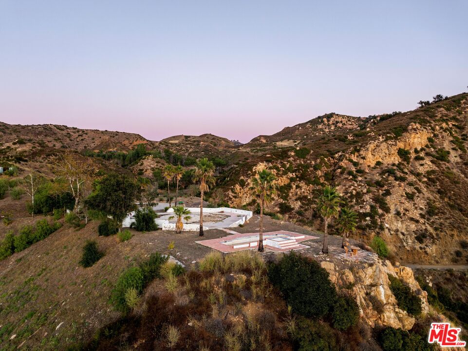3030 Encinal Canyon Road Malibu, CA 90265 - Photo 20 of 22 a view of a city