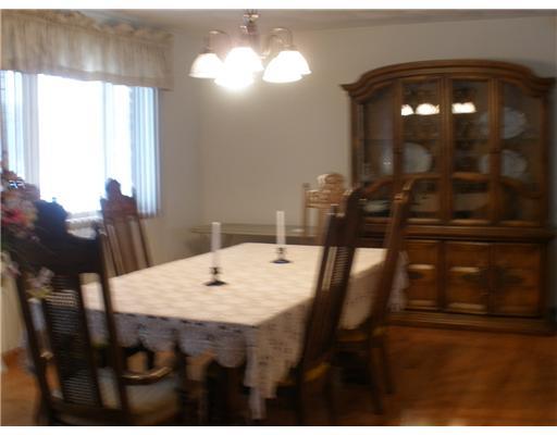 809 Beulah Church Road Apollo, PA 15613 - Photo 4 of 12 Dining Room.