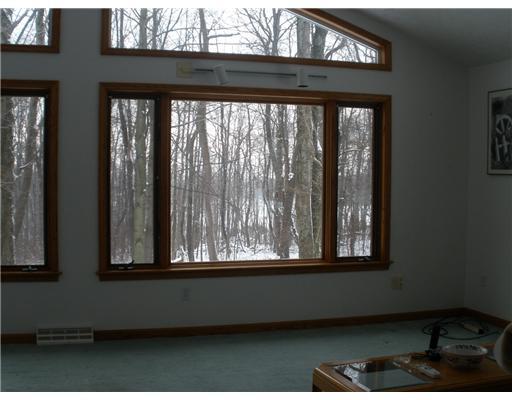 809 Beulah Church Road Apollo, PA 15613 - Photo 5 of 12 Great Room.