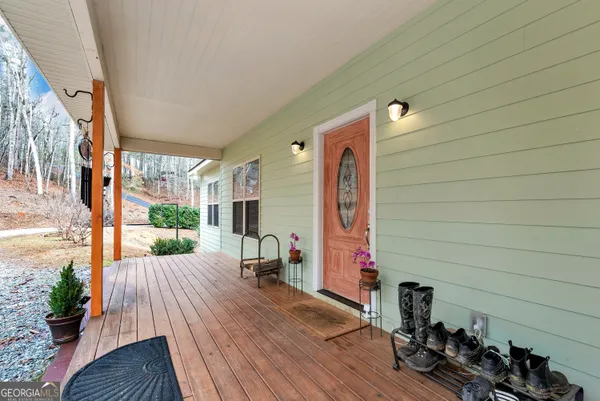 $645,000 | 812 Covecrest Drive, Tiger, GA 30576