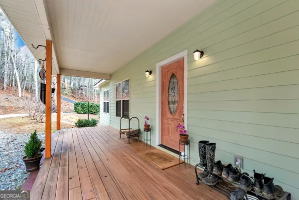 $645,000 | 812 Covecrest Drive, Tiger, GA 30576