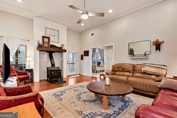$645,000 | 812 Covecrest Drive, Tiger, GA 30576