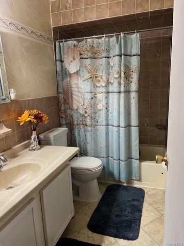 $3,200 | 97-48 91st Street, Unit 2D | Ozone Park