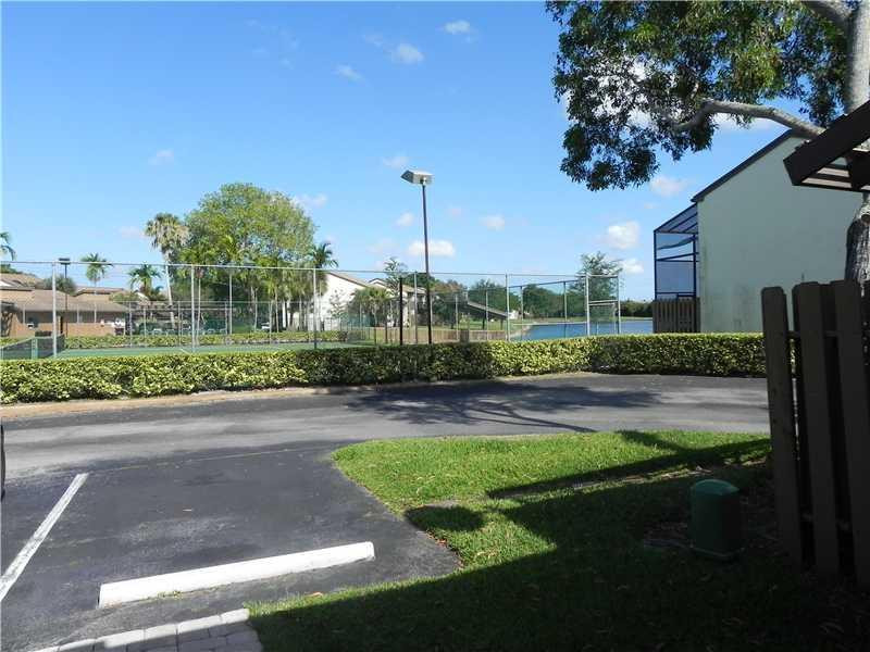 4183 Southwest 87th Terrace, Unit 4183 Davie, FL 33328 - Photo 23 of 34 a view of a park