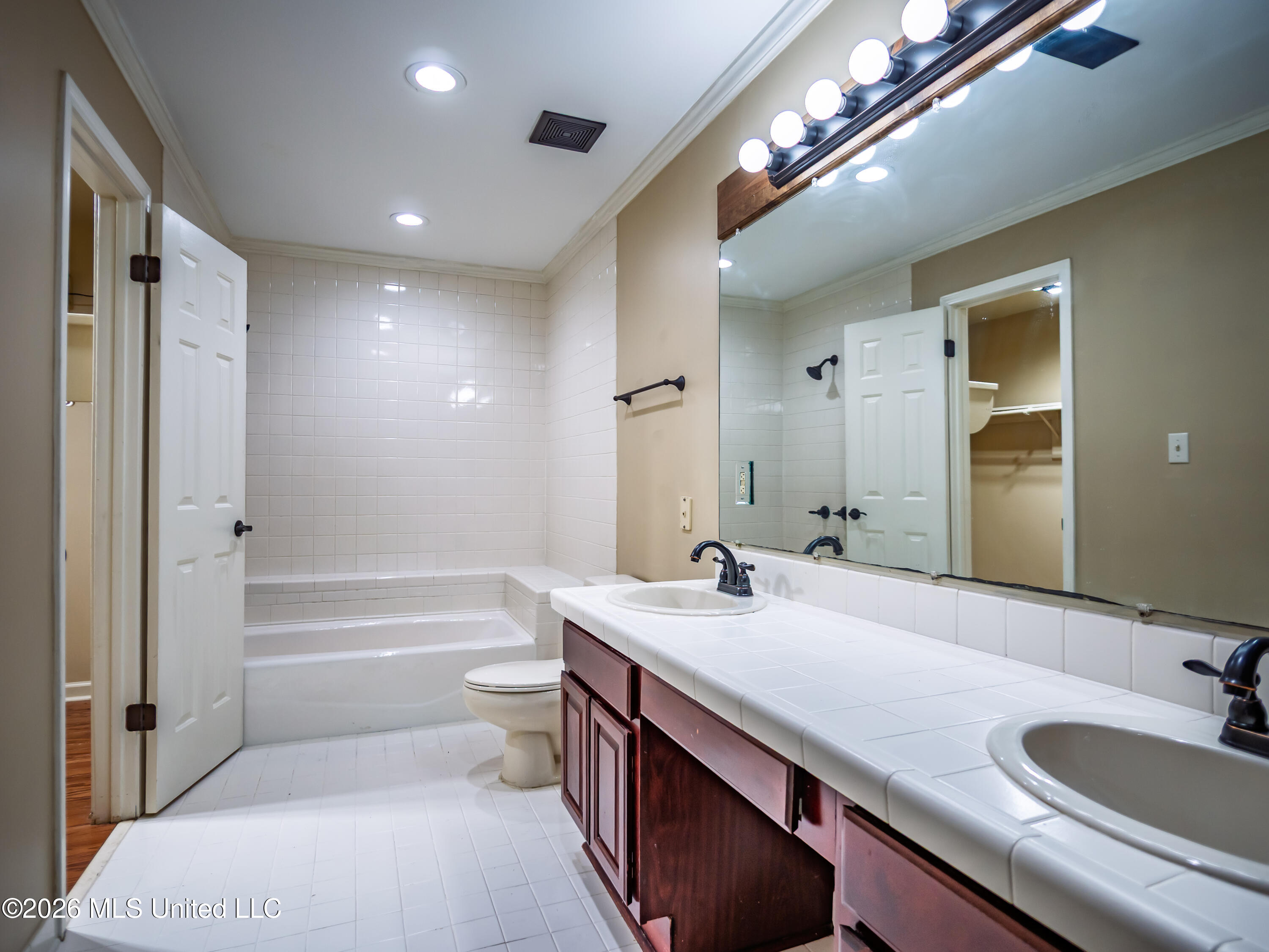 642 Deer Run Batesville, MS 38606 - Photo 22 of 72 642 Deer Run Rd Batesville MS_2026-03-16