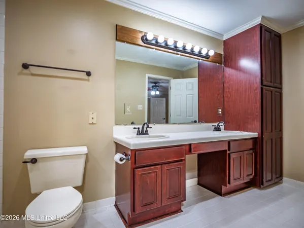 $475,000 | 642 Deer Run, Batesville, MS 38606