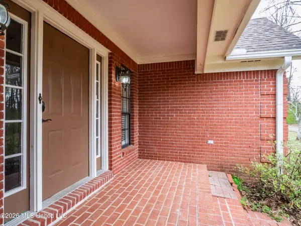 $475,000 | 642 Deer Run, Batesville, MS 38606