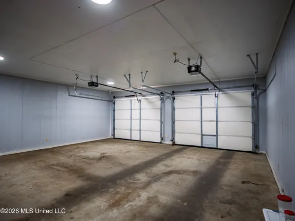 $475,000 | 642 Deer Run, Batesville, MS 38606