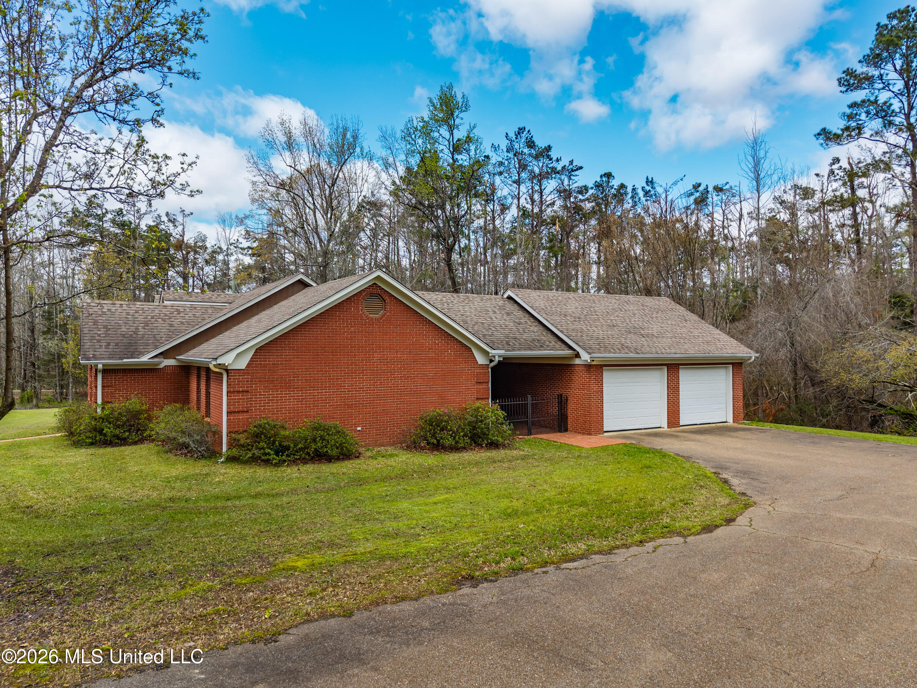 642 Deer Run Batesville, MS 38606 - Photo 50 of 72 642 Deer Run Rd Batesville MS_2026-03-16