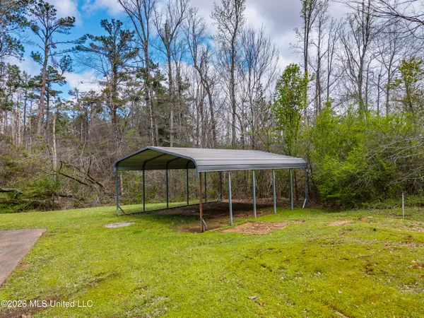 $475,000 | 642 Deer Run, Batesville, MS 38606